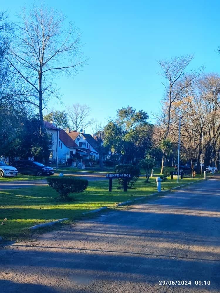 HERMOSA CASA EN BARRIO CERRADO