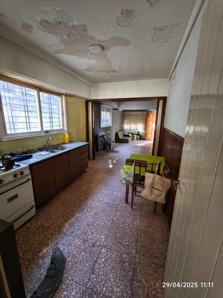 CASA EN VENTA EN CENTRO DE MONTE GRANDE