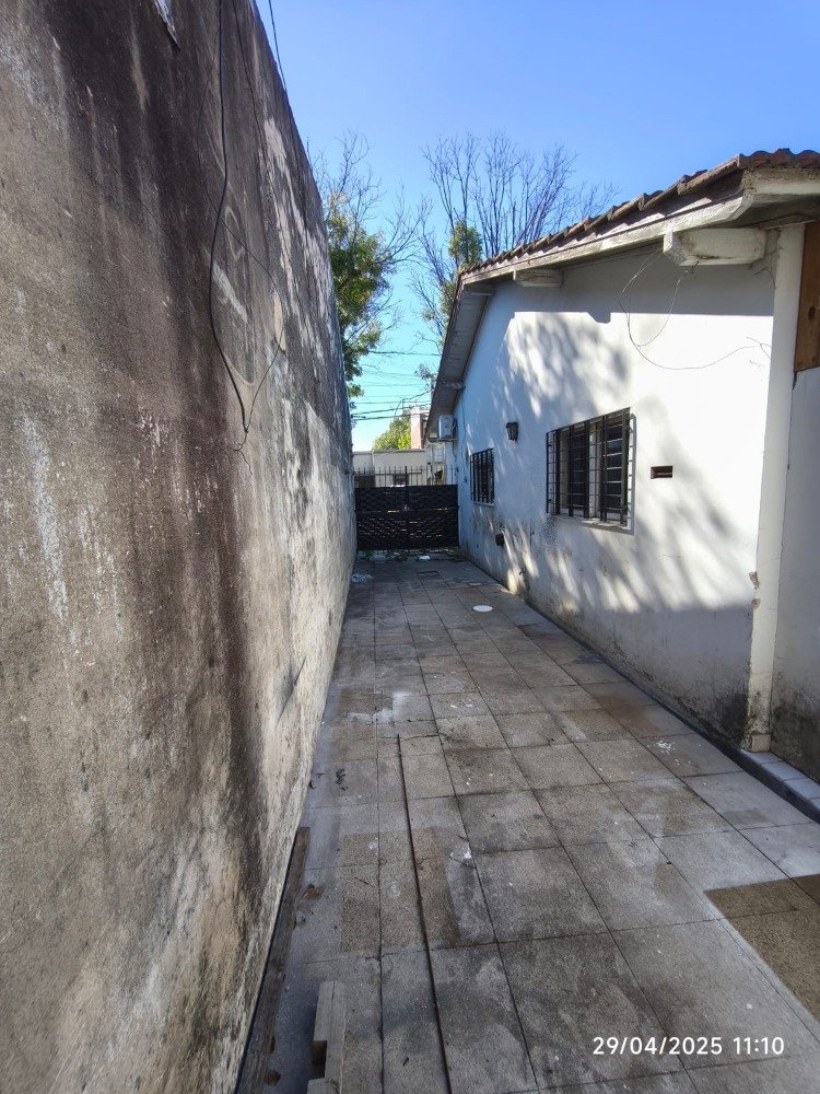 CASA EN VENTA EN CENTRO DE MONTE GRANDE