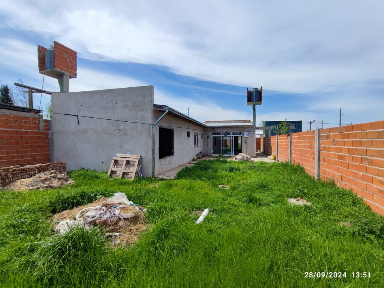 HERMOSA CASA EN BARRIO SUPER TRANQUILO Y SEGURO!