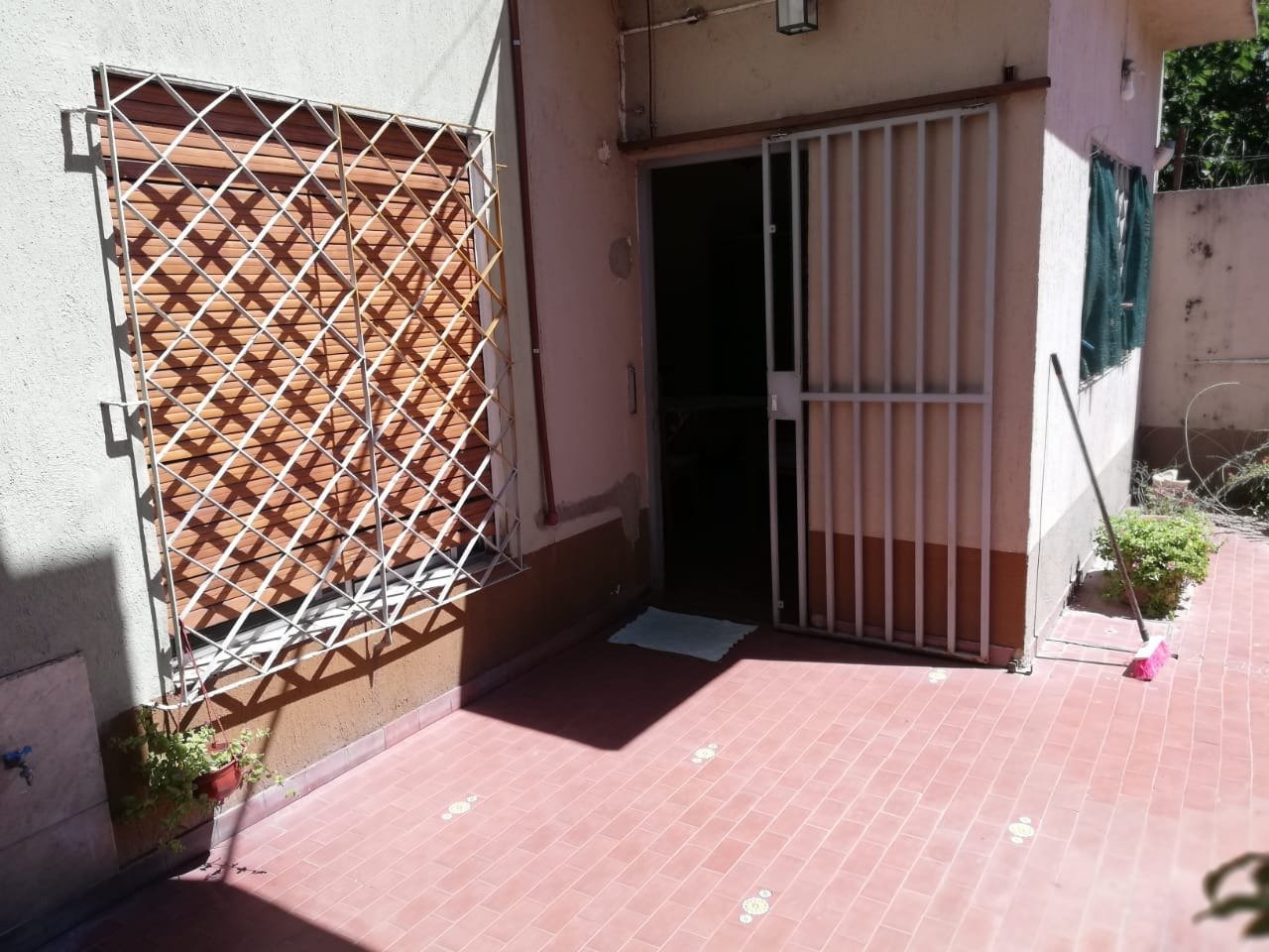 CASA 4 AMBIENTES EN VENTA EN MONTE GRANDE 
