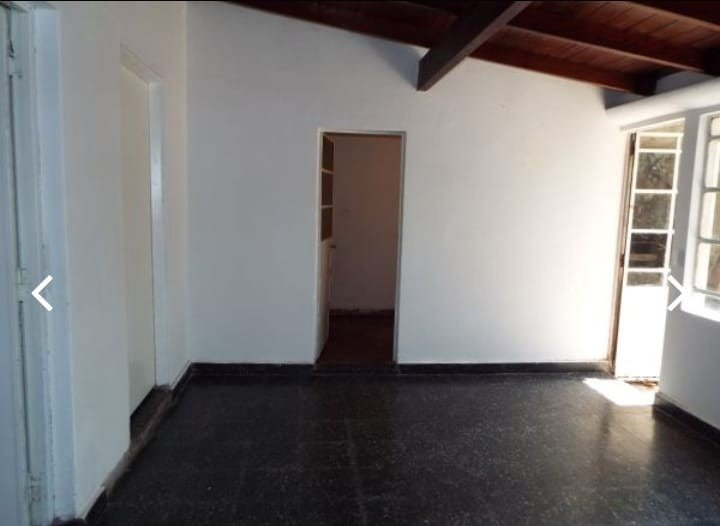 CASA DE DOS DORMITORIOS A LA VENTA