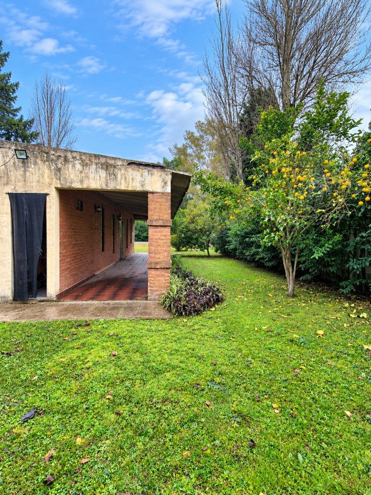 HERMOSA CASA QUINTA CON PILETA