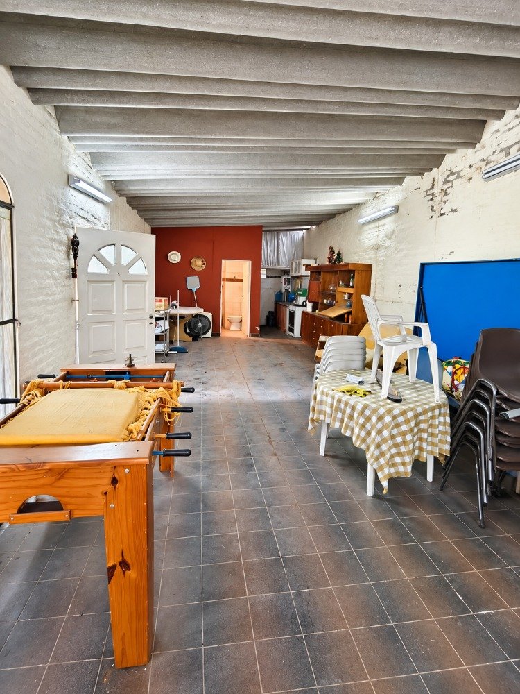 HERMOSA CASA QUINTA CON PILETA