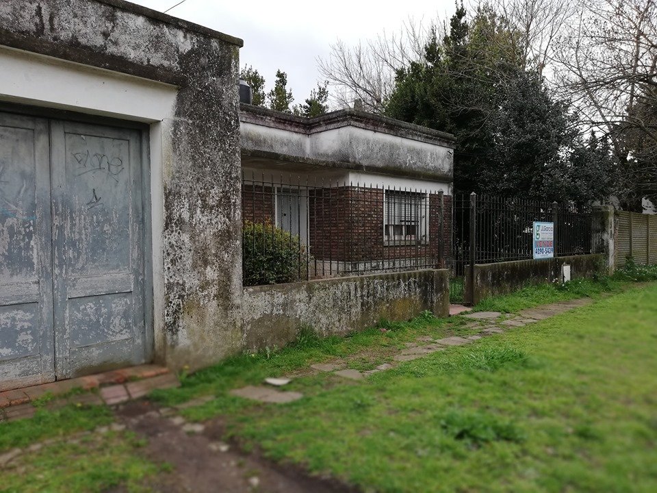 CASA DE TRES AMBIENTES EN MONTE GRANDE 