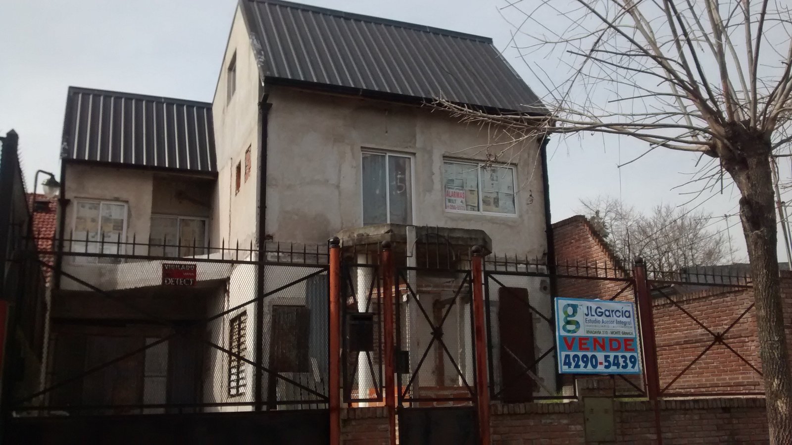 CHALET A TERMINAR EN VENTA 