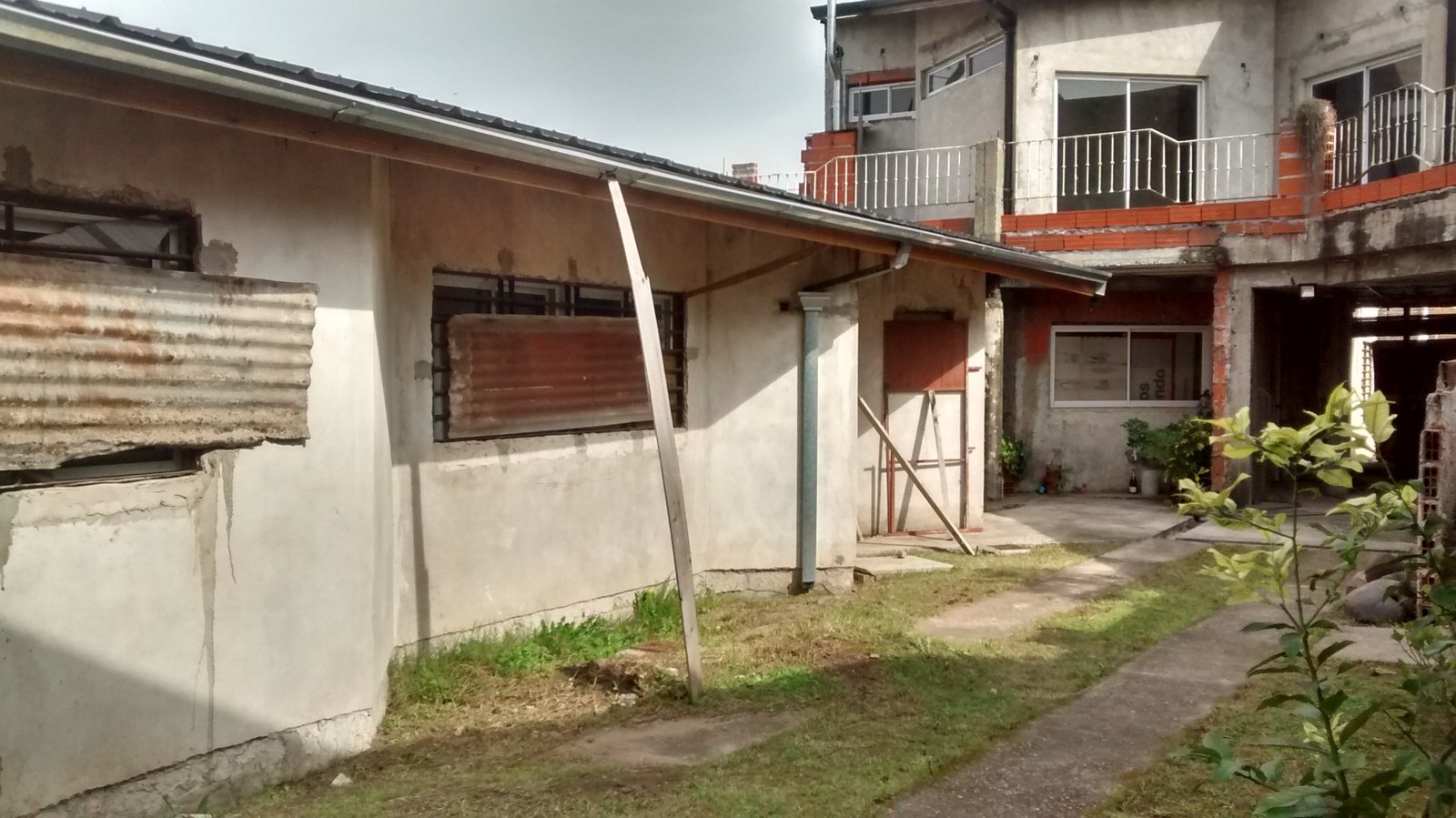 CHALET A TERMINAR EN VENTA 