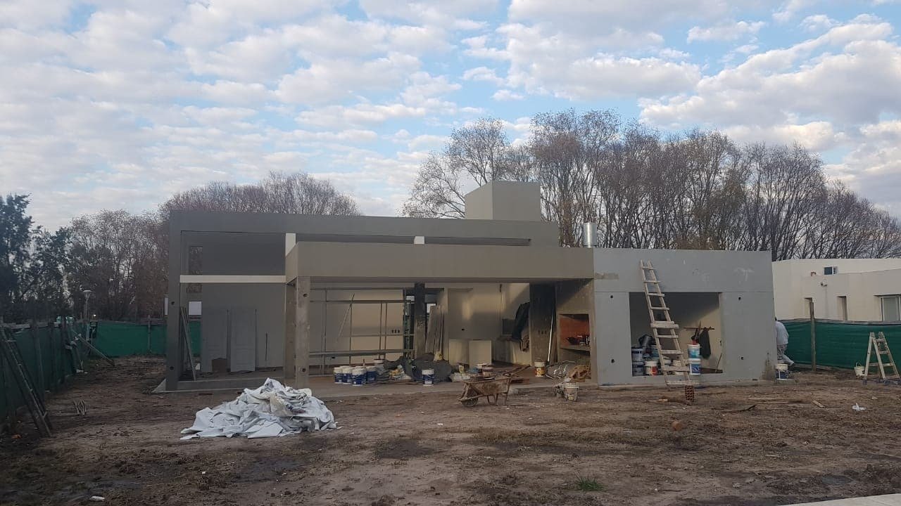 INMUEBLE DE CATEGORÍA EN VENTA 