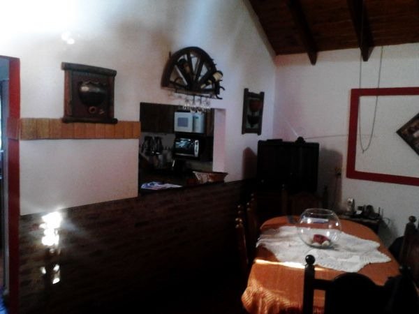 CASA +4 AMBIENTES EN VENTA 
