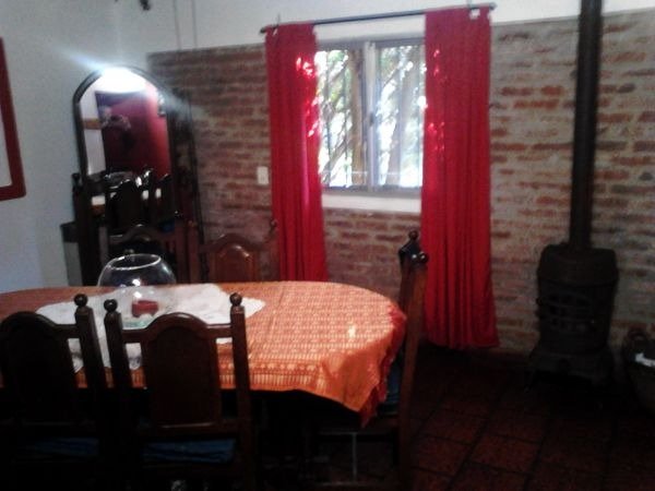 CASA +4 AMBIENTES EN VENTA 
