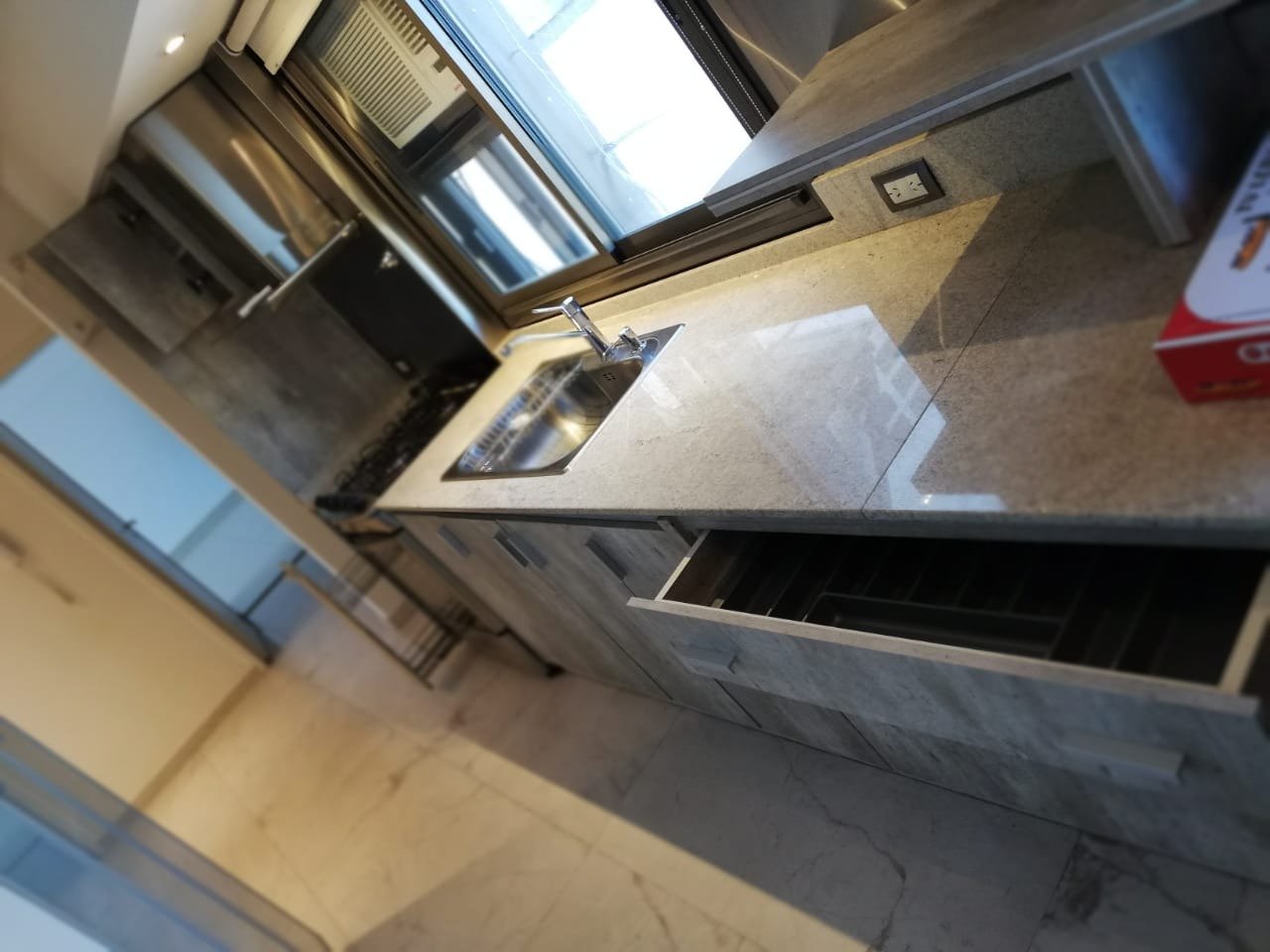 SEMIPISO DE CATEGORÍA EN VENTA 