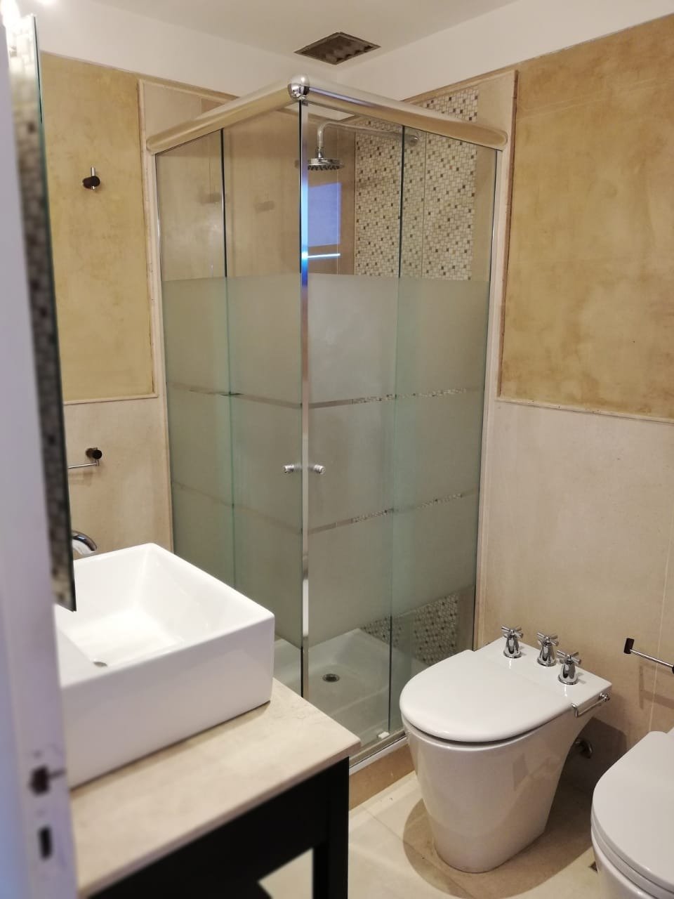 SEMIPISO DE CATEGORÍA EN VENTA 