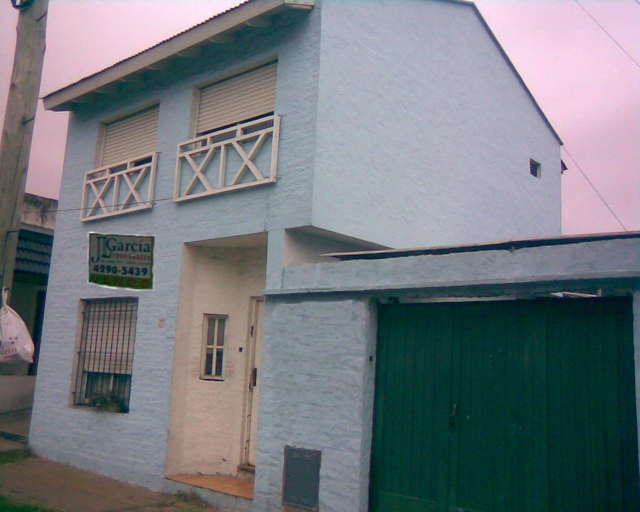 LOCAL CON VIVINEDA EN VENTA 