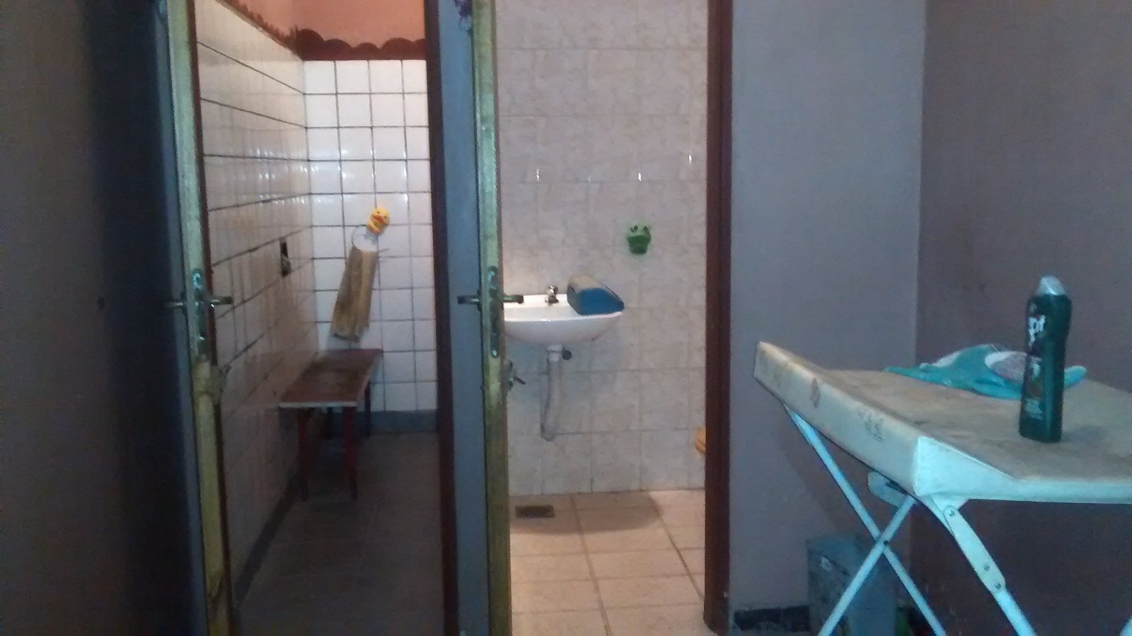 LOCAL CON VIVIENDA EN VENTA 
