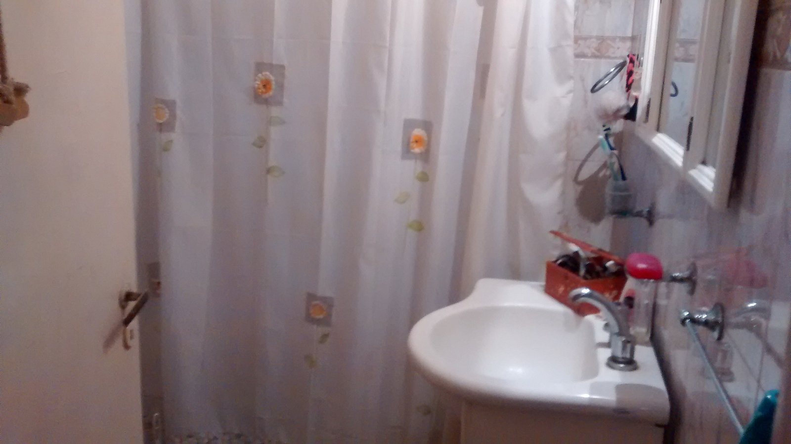 LOCAL CON VIVIENDA EN VENTA 