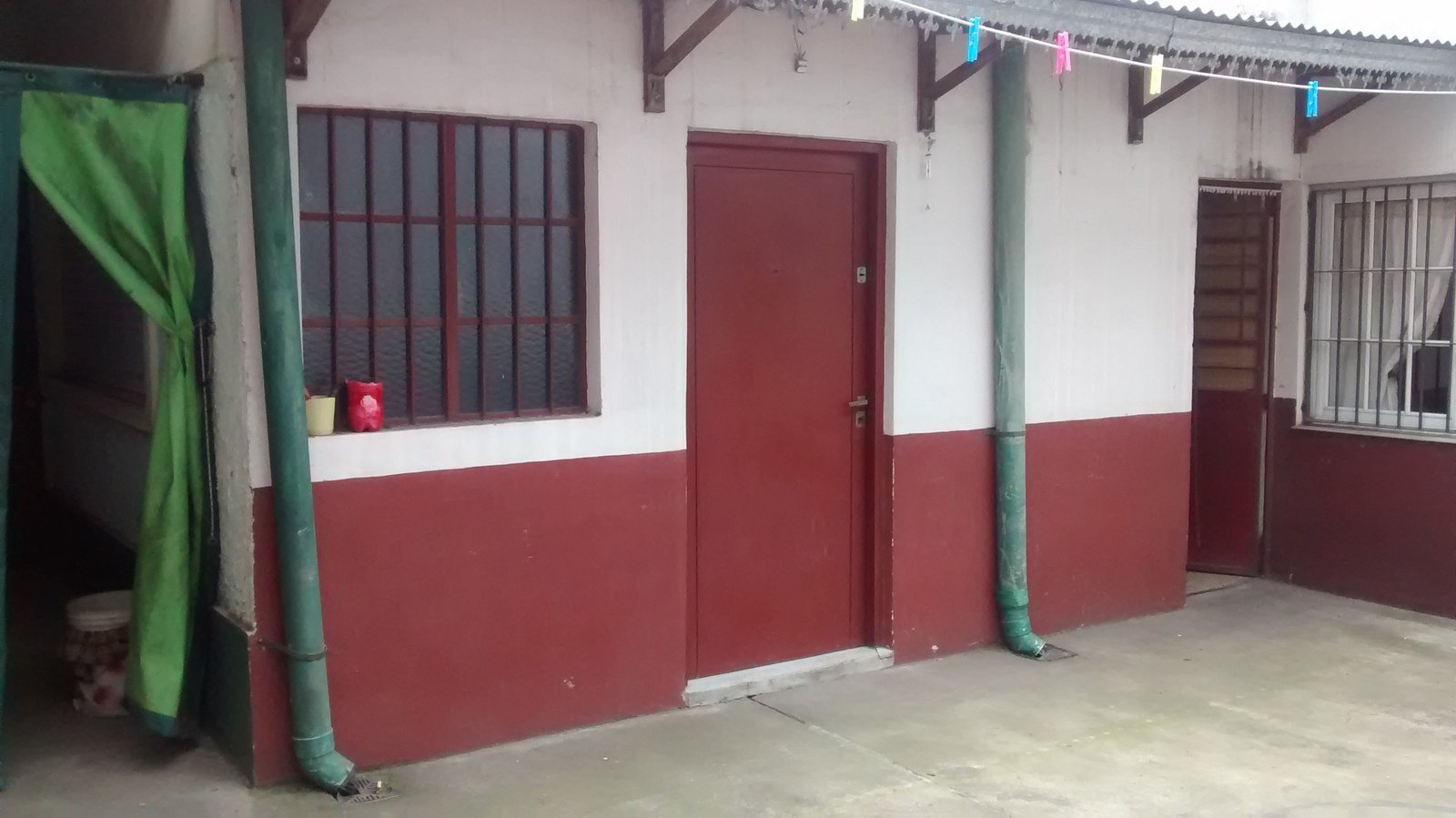 LOCAL CON VIVIENDA EN VENTA 
