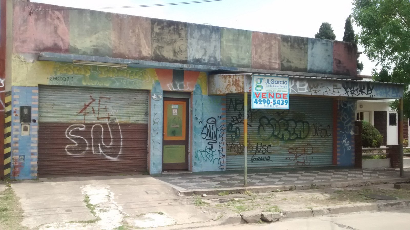 LOCAL CON VIVIENDA EN VENTA 