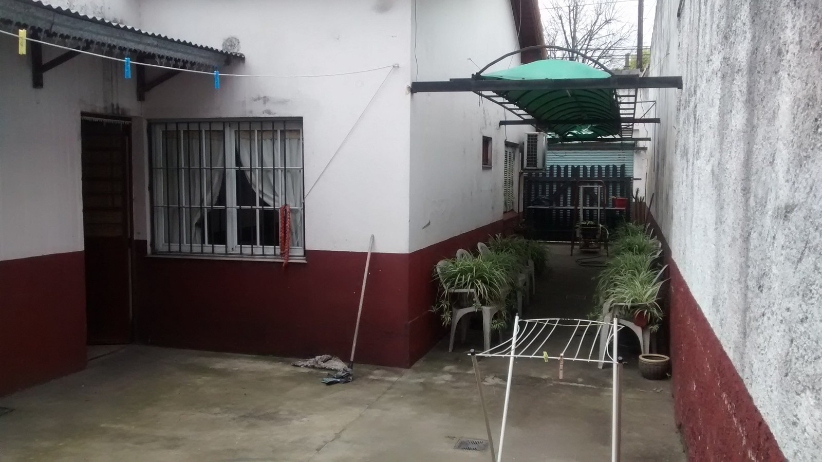 LOCAL CON VIVIENDA EN VENTA 