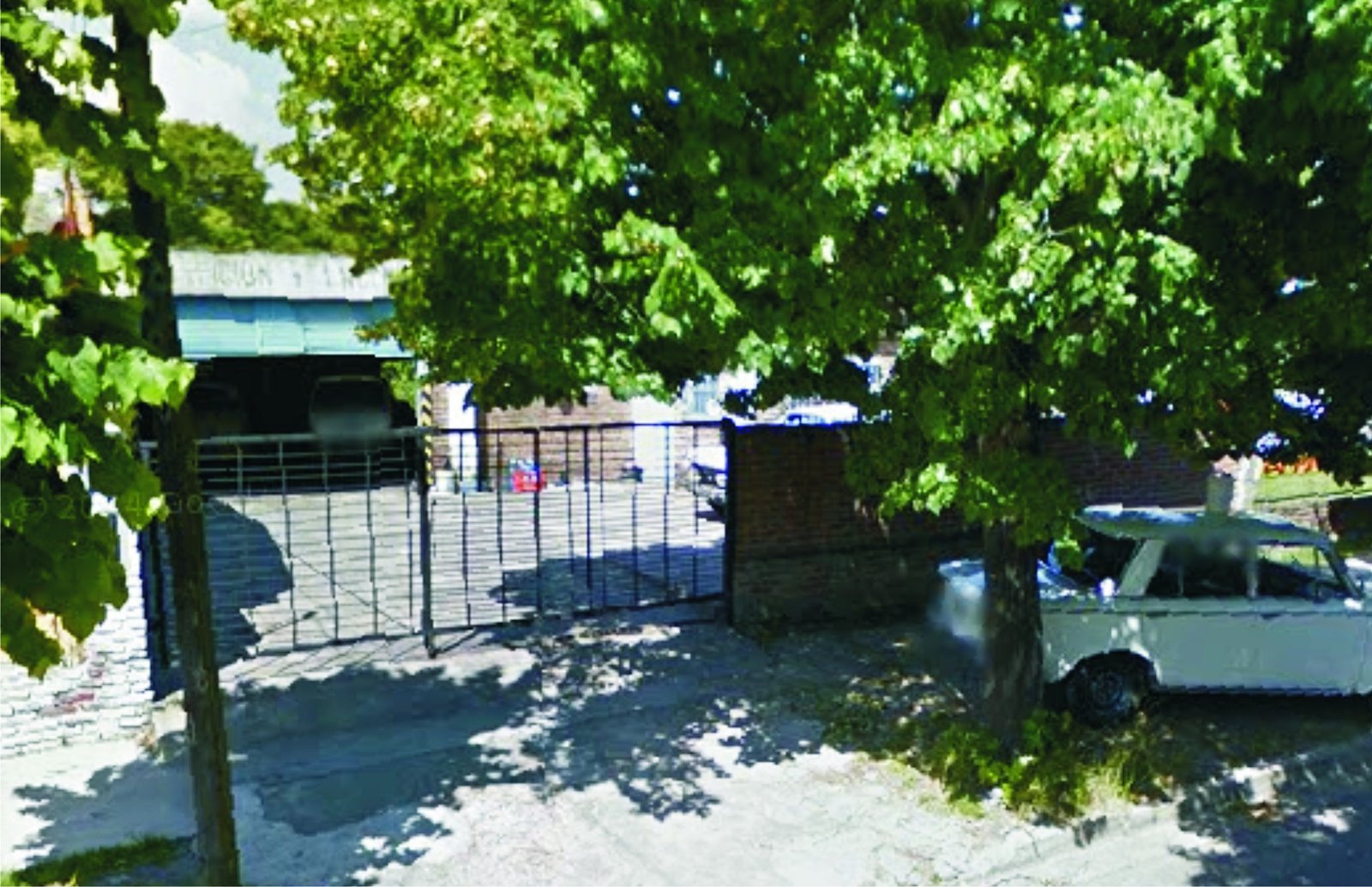 LOCAL CON VIVIENDA EN VENTA 