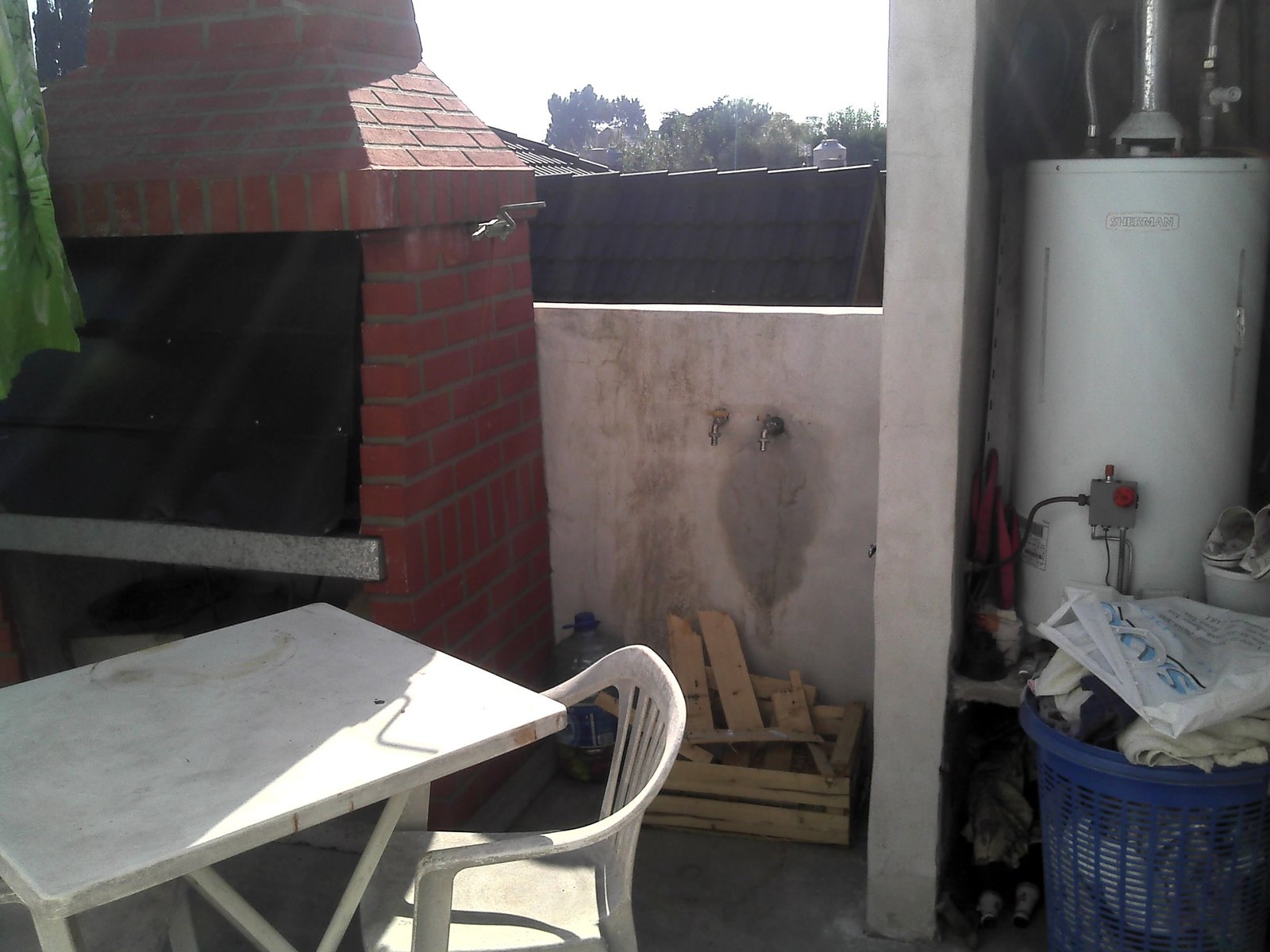 LOCAL CON VIVIENDA EN VENTA 