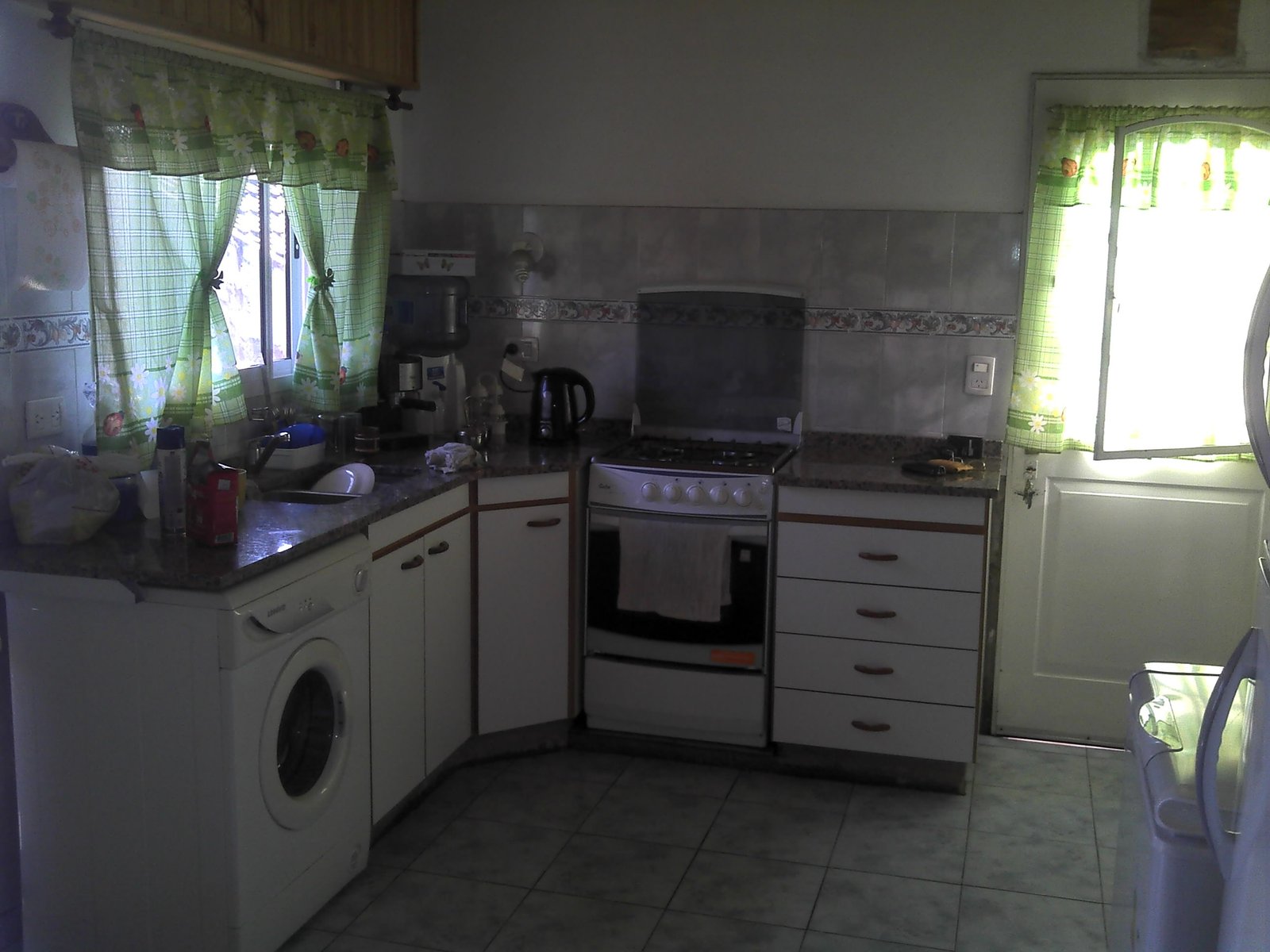 LOCAL CON VIVIENDA EN VENTA 