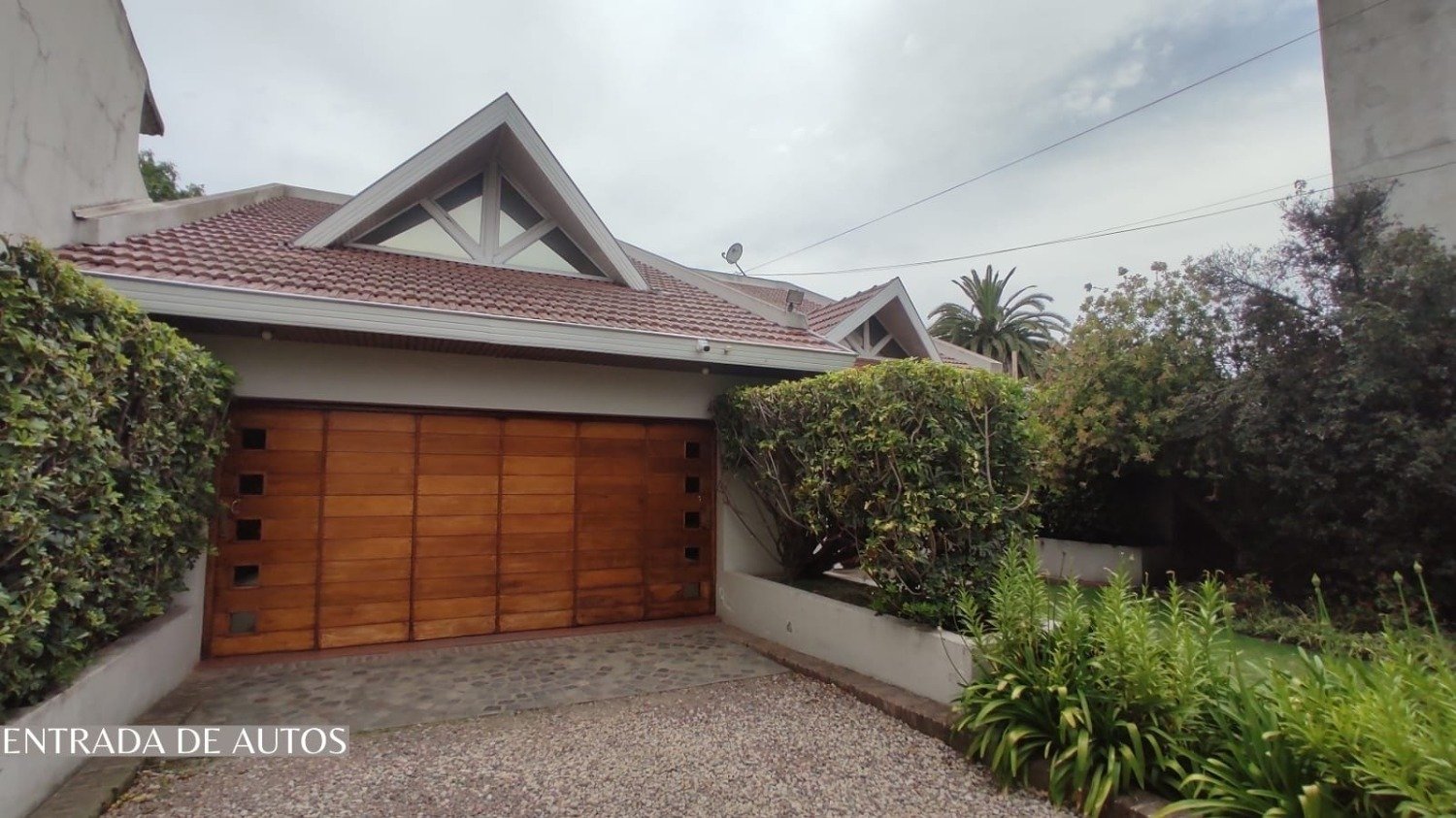 IMPORTANTE CASA A LA VENTA
