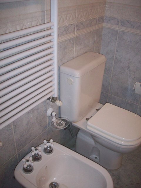 PISO EN VENTA CON COCHERA 