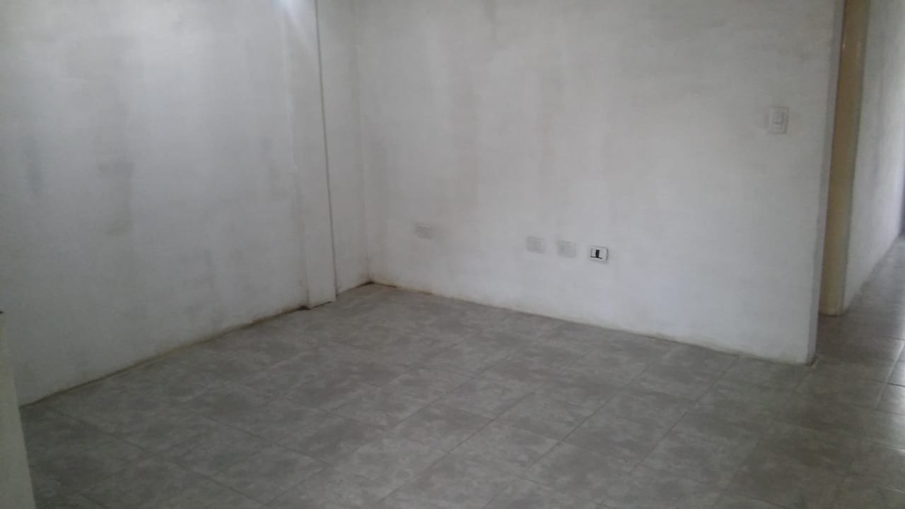 CASA + DEPARTAMENTOS EN VENTA