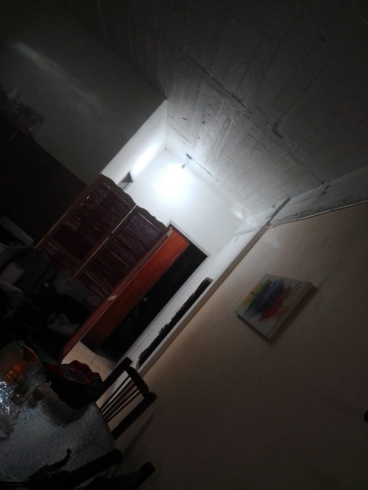 CASA + DEPARTAMENTOS EN VENTA
