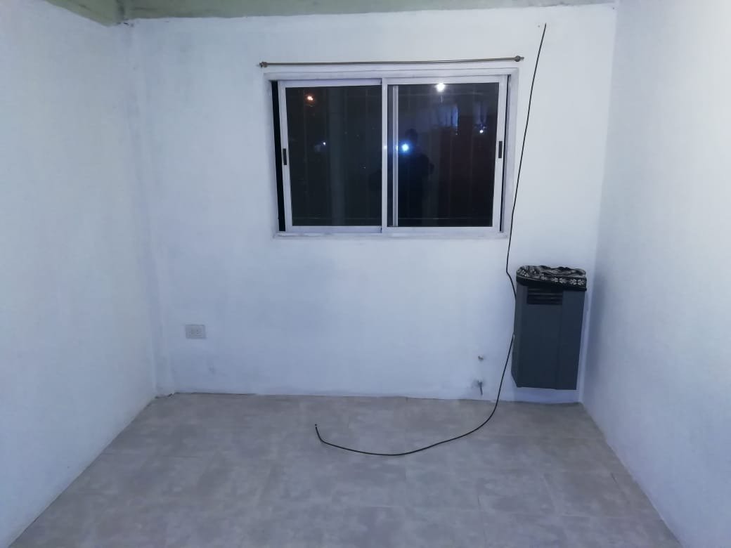 CASA + DEPARTAMENTOS EN VENTA